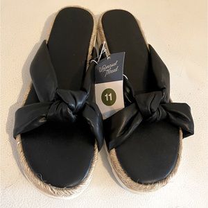 Universal thread faux leather black knot sandals